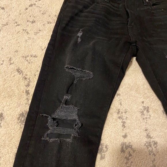 Abercrombie Ripped Stretch Skinny Jeans - Picture 2 of 3